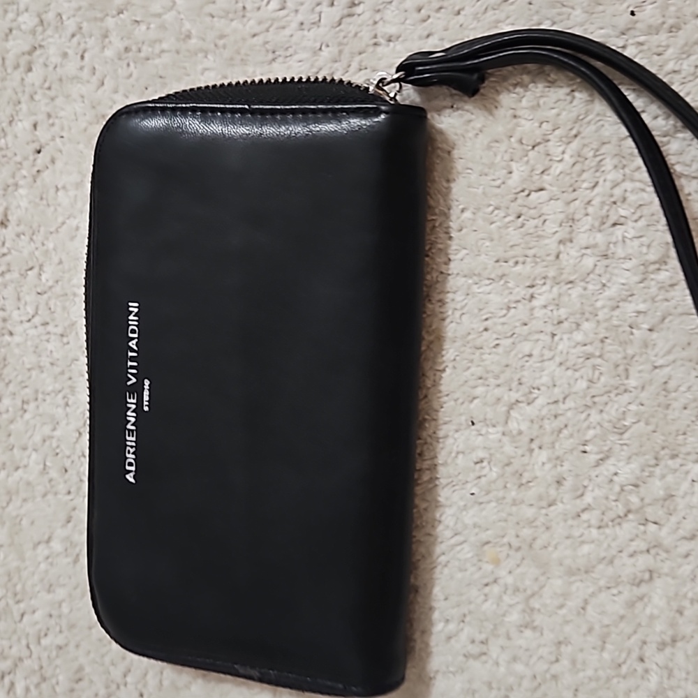 ADRIENNE VITTADINI WALLET /WRISTLET